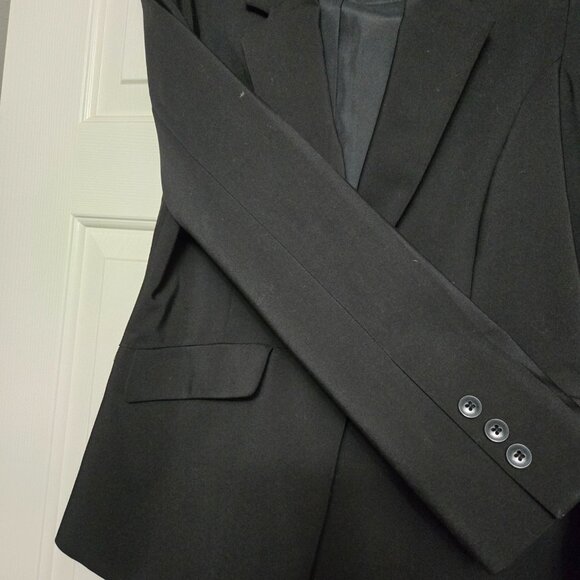 ELLE Black Single-Button Blazer | Women’s Size 8 | Classic Tailored Work Jacket - Picture 4 of 12